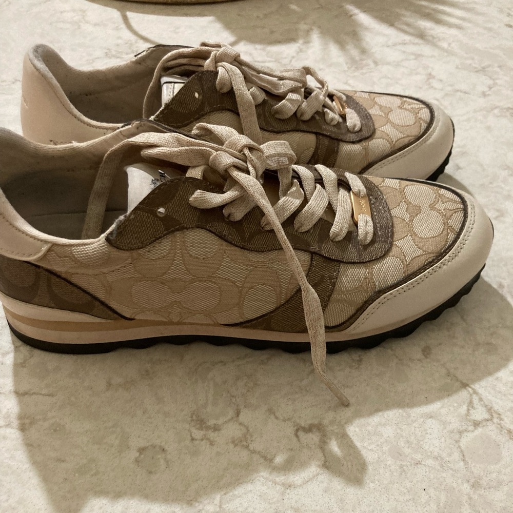 Super cute like new.